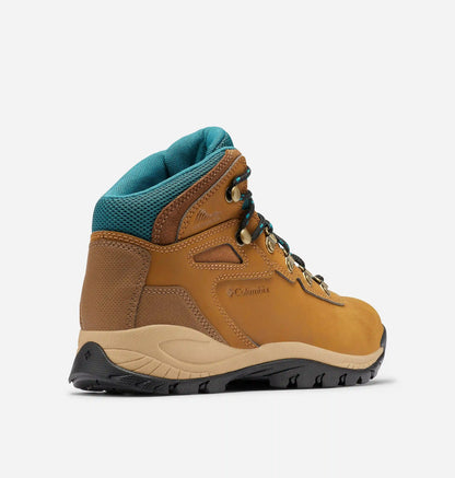 Women's Newton Ridge Plus Waterproof Hiking Boot - Wide