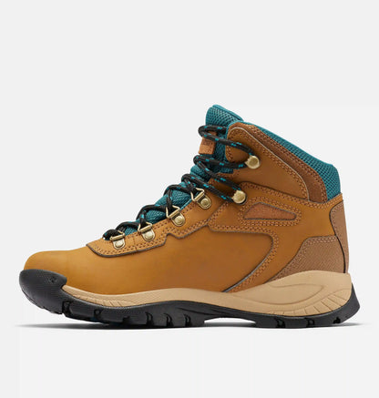 Women's Newton Ridge Plus Waterproof Hiking Boot - Wide
