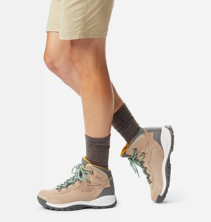 Women’s Newton Ridge Plus Waterproof Amped Hiking Boot - Wide
