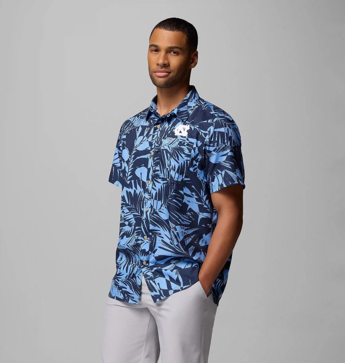 Men's Collegiate PFG Super Slack Tide Shirt - North Carolina
