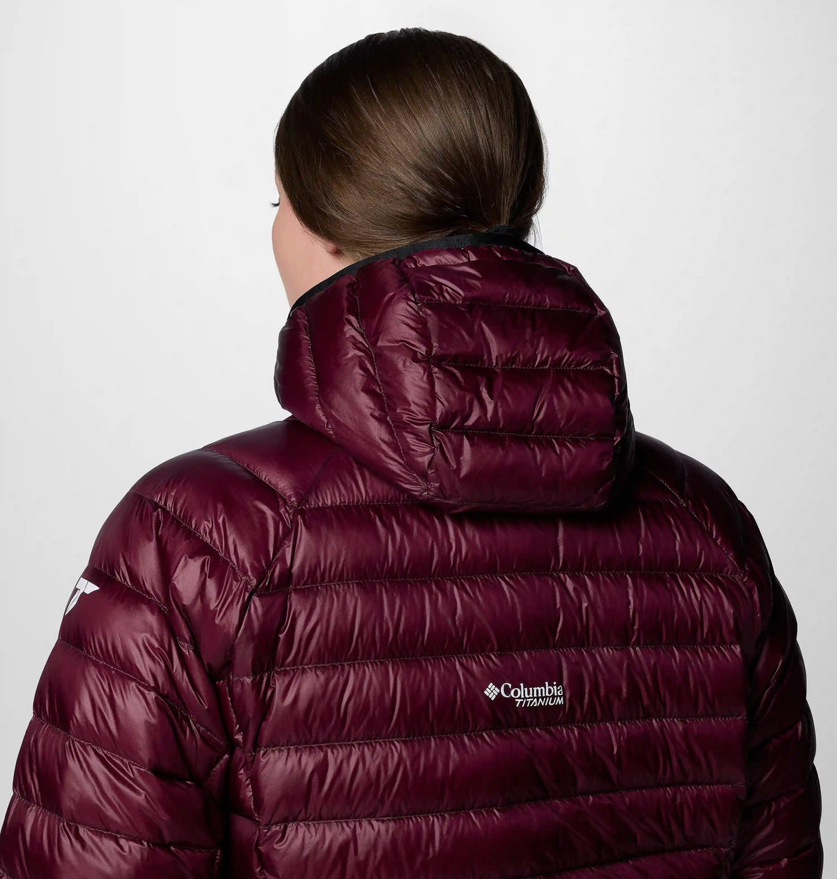 Women's Arctic Crest Down Hooded Jacket - Plus Size