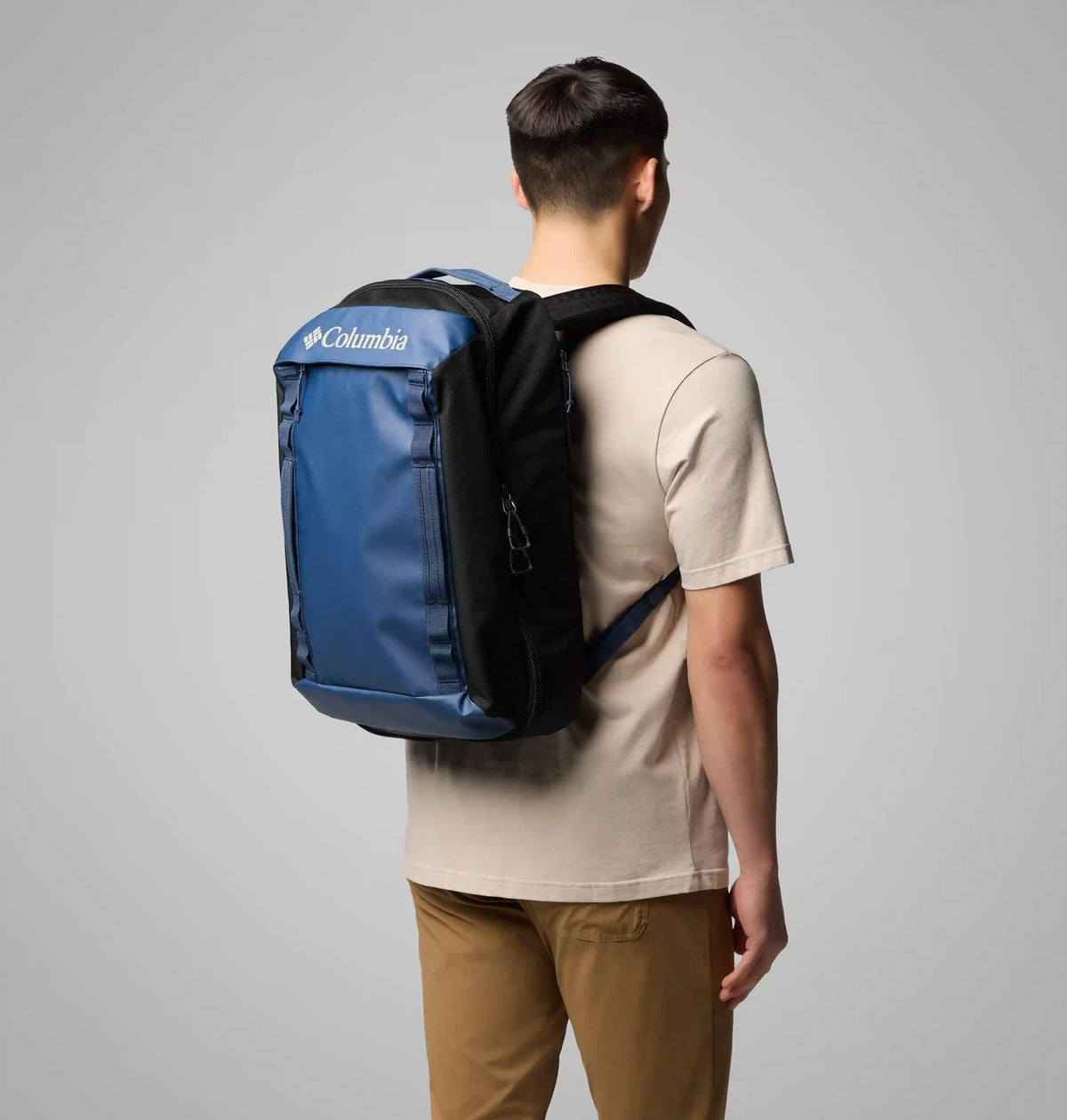 Landroamer 32L Travel Backpack