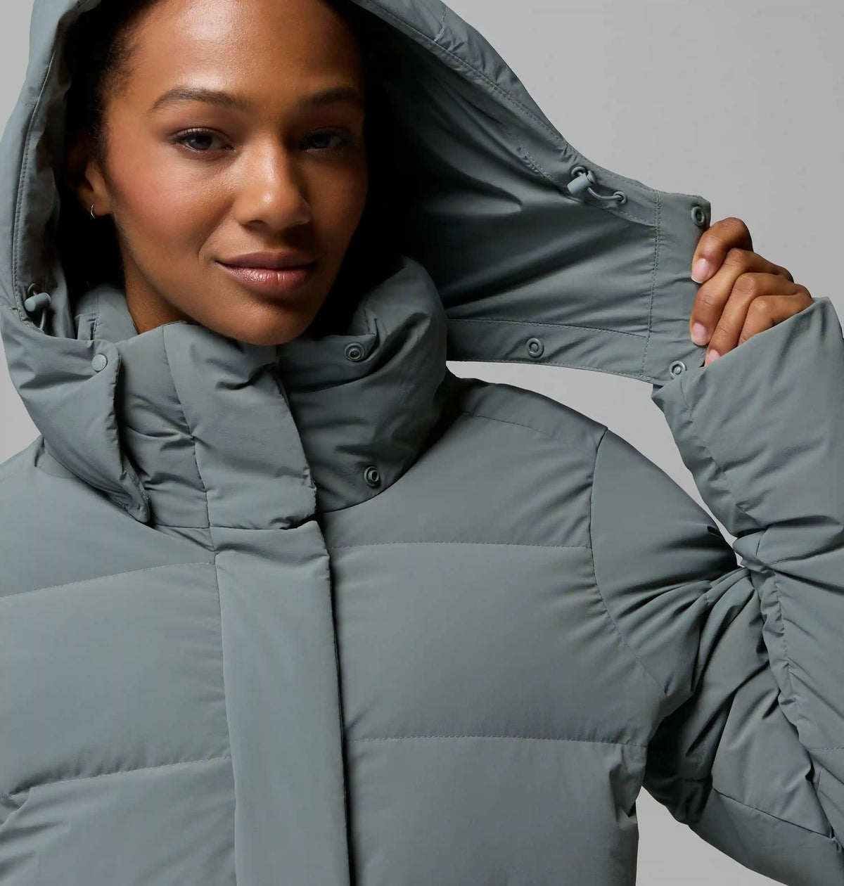 Women's Amaze Puff Mid Hooded Jacket