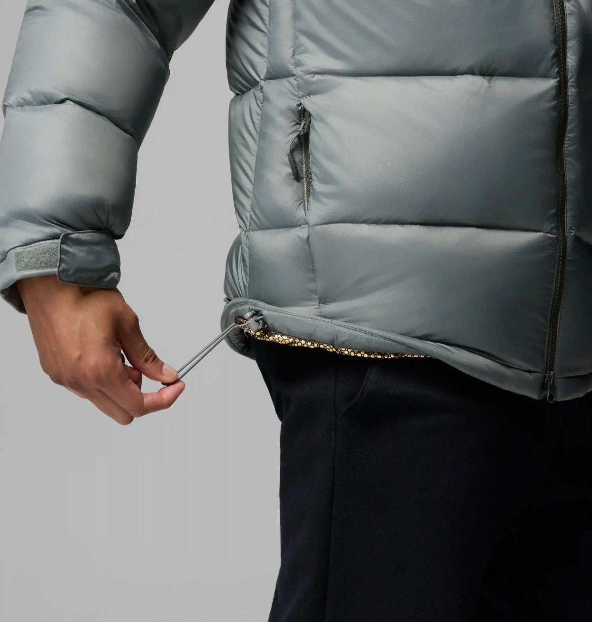 Men's Cloudview Down Hooded Jacket