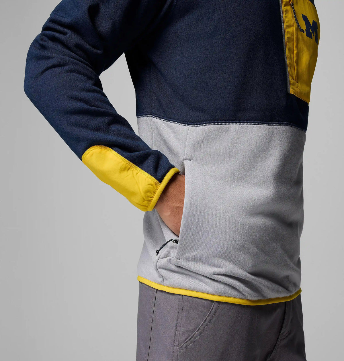 Men's Collegiate Columbia Hike Half Zip Jacket - Michigan