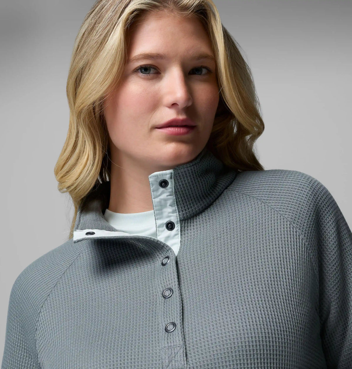 Women's Holly Hideaway Waffle Half Snap Shirt
