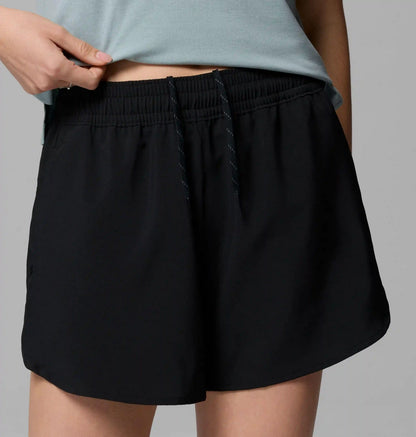 Women's Vital Valley Shorts
