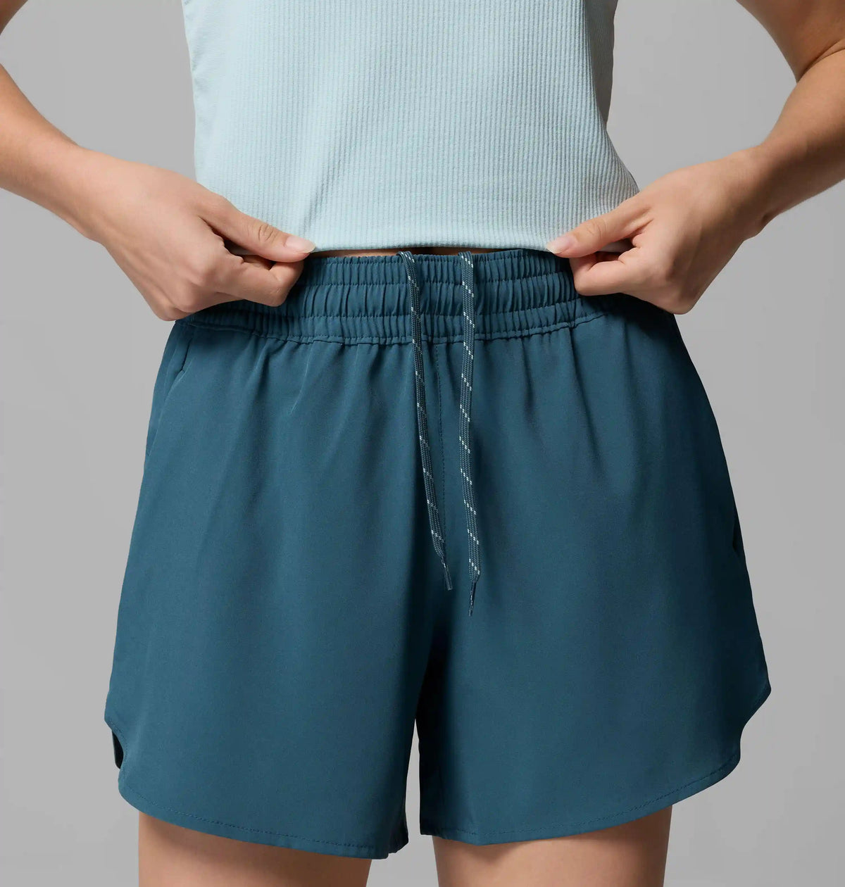 Women's Vital Valley Shorts