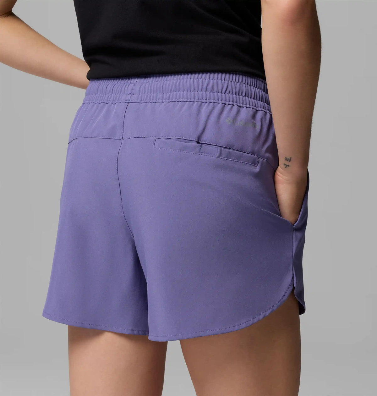 Women's Vital Valley Shorts