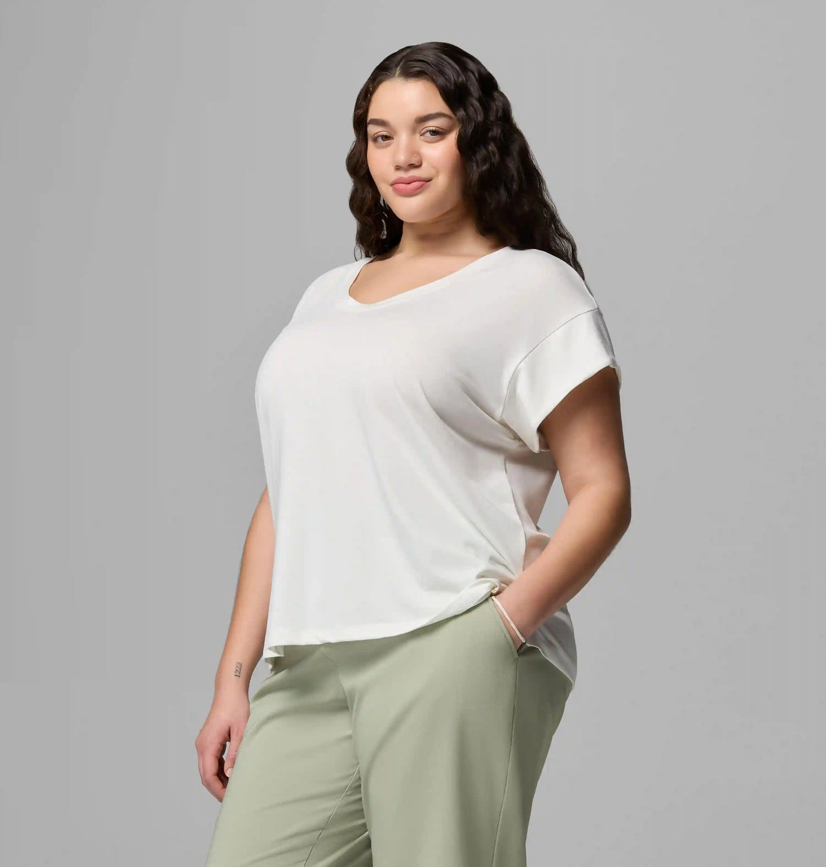 Women's Daniela Falls V-Neck Short Sleeve Tee - Plus Size