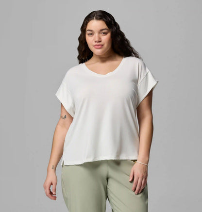 Women's Daniela Falls V-Neck Short Sleeve Tee - Plus Size