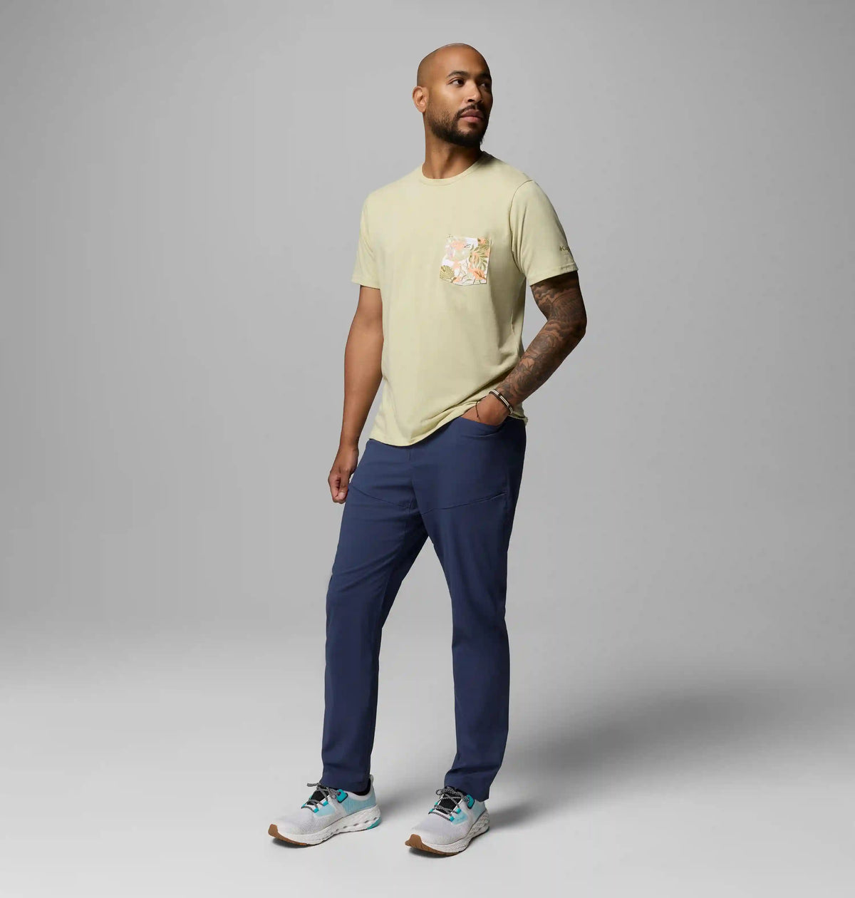 Men's Wild Cast Short Sleeve Pocket T-Shirt