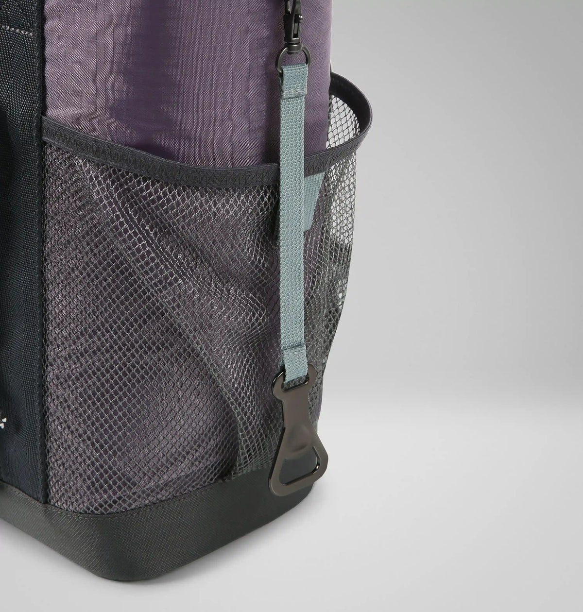 Columbia Tote Backpack Cooler – 30-Can Capacity